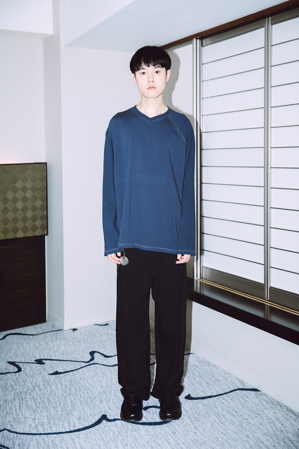 V NECK PIQUE RAGLAN TEE / NAVY
