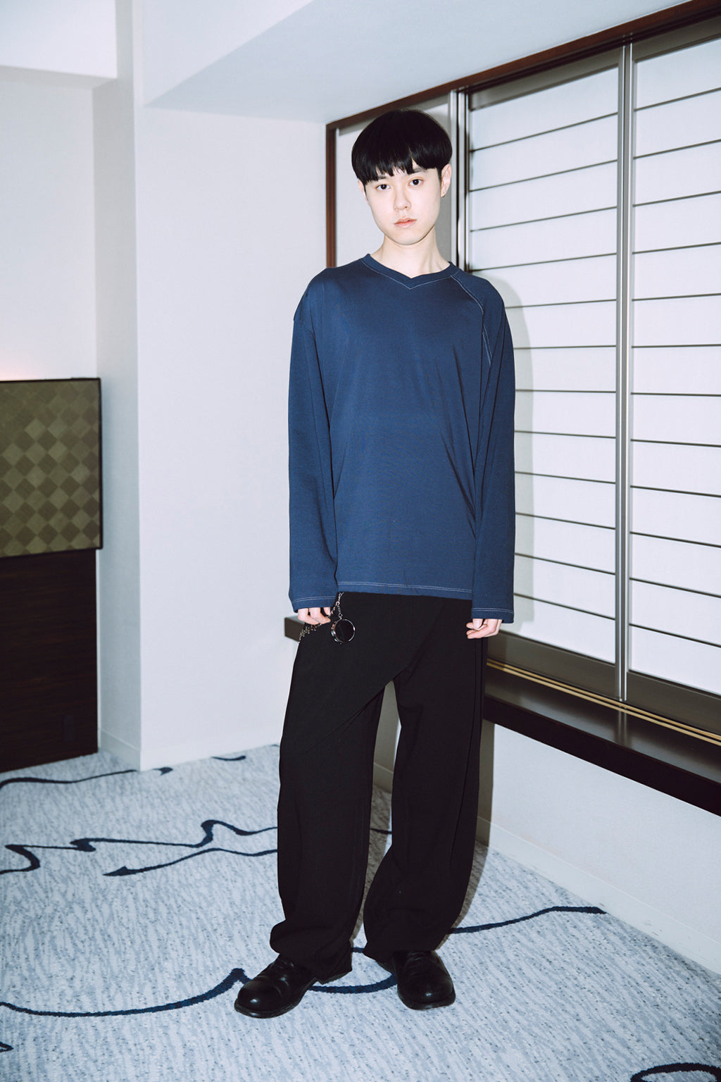 V NECK PIQUE RAGLAN TEE / NAVY