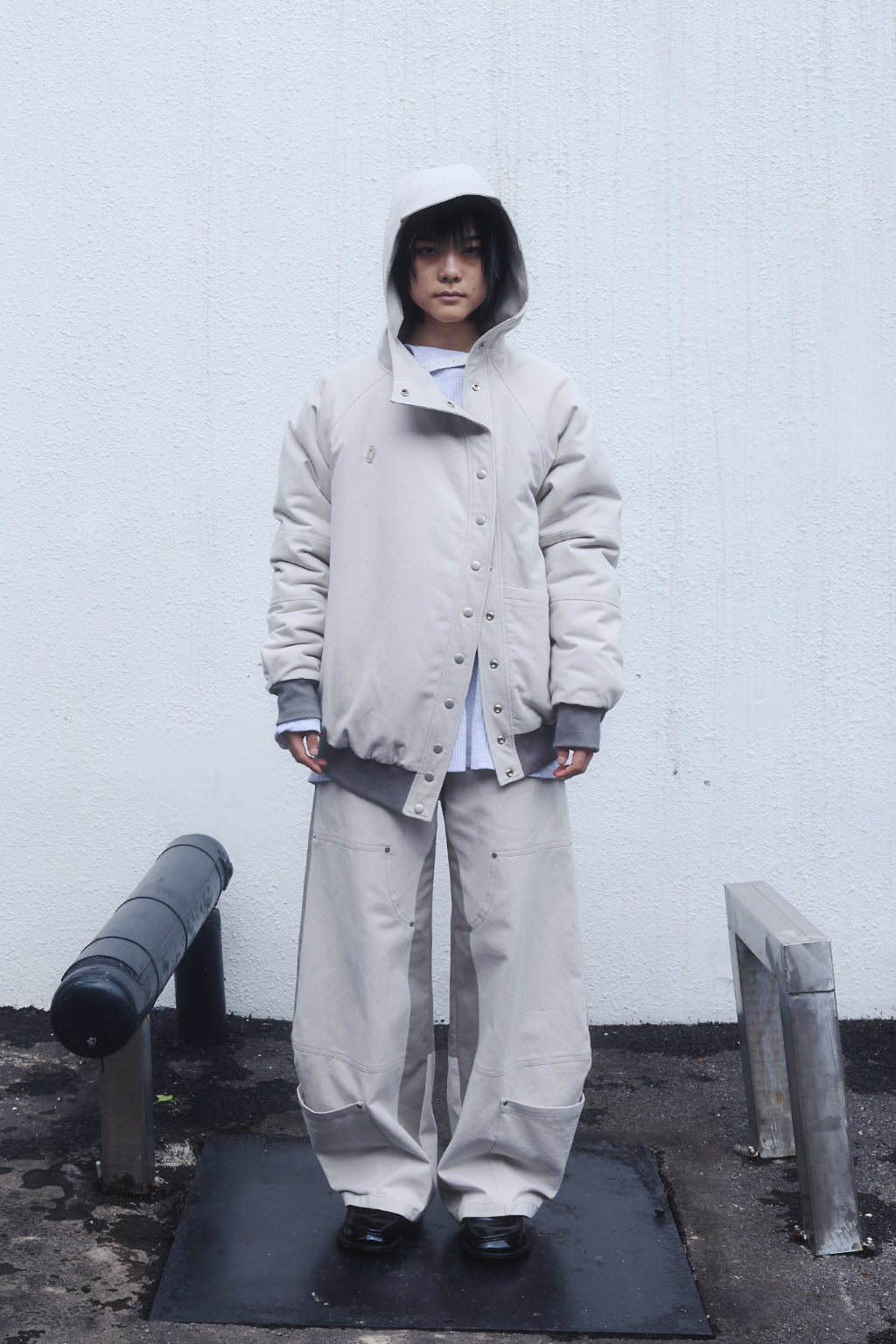 HOODED PUFFER JACKET / LIGHT KHAKI
