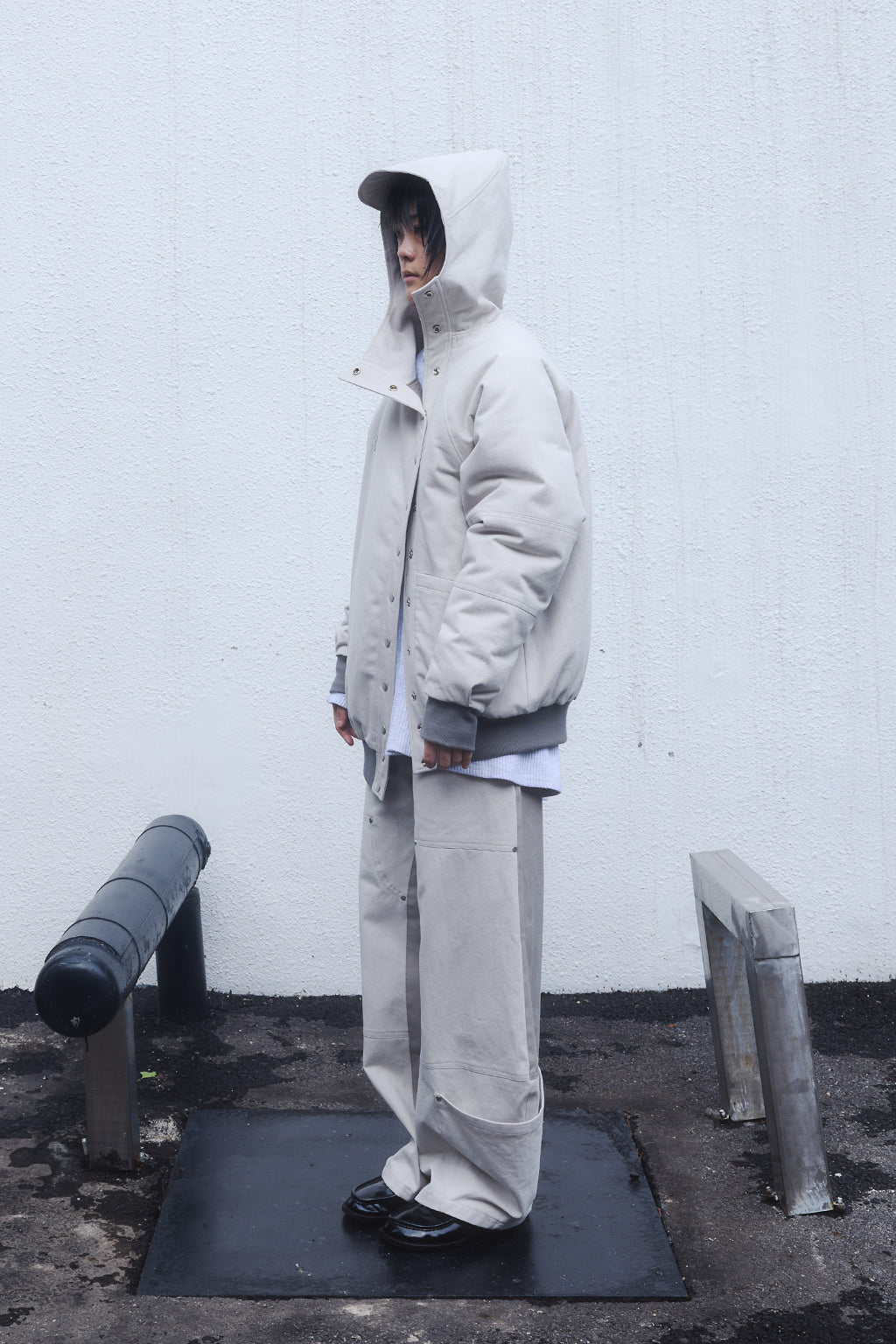 HOODED PUFFER JACKET / LIGHT KHAKI
