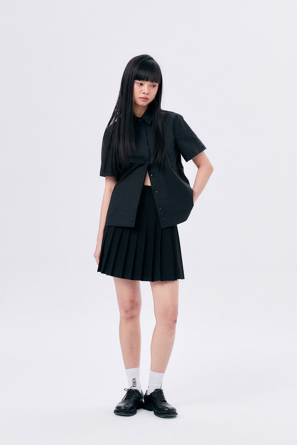 SHORT PLEATED WRAP SKIRT 2 / BLACK