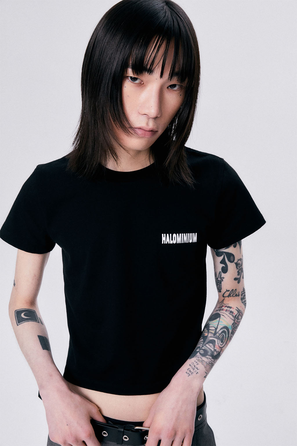 WAVE BACK YOKE TIGHT TEE / BLACK
