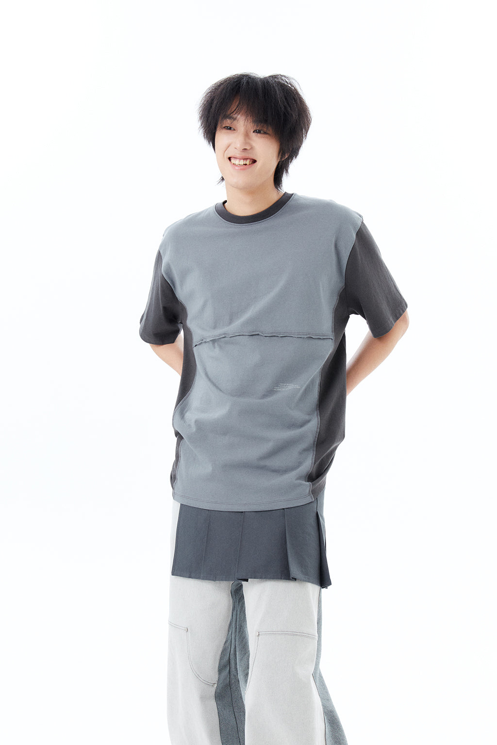MICRO BUCKLE SKIRT / GRAY
