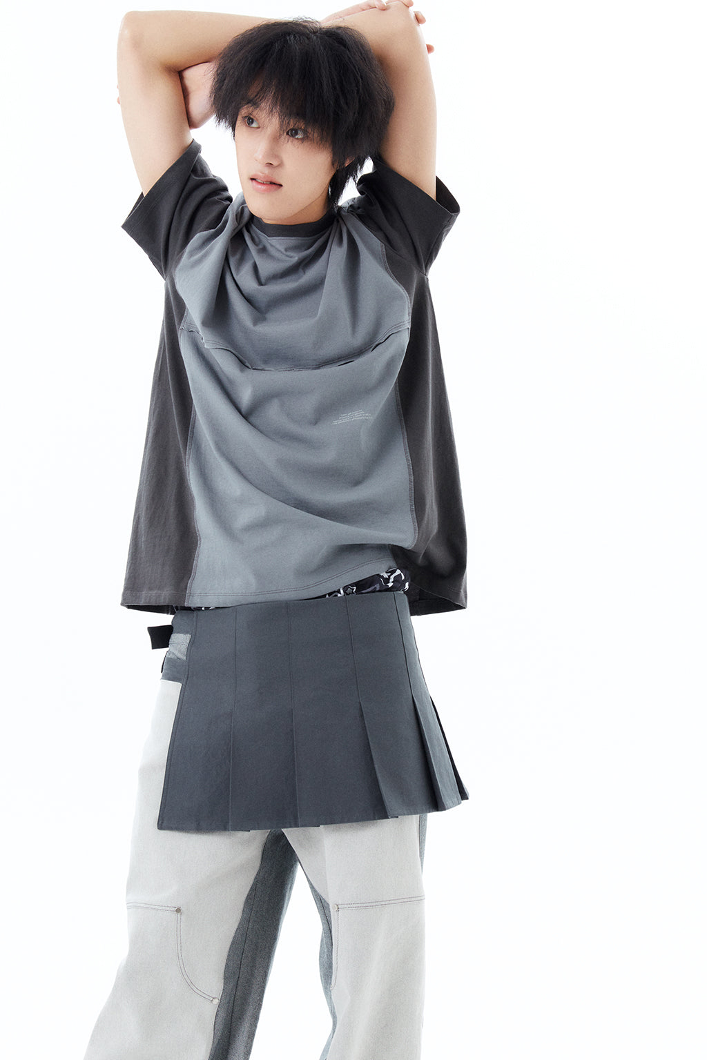 MICRO BUCKLE SKIRT / GRAY