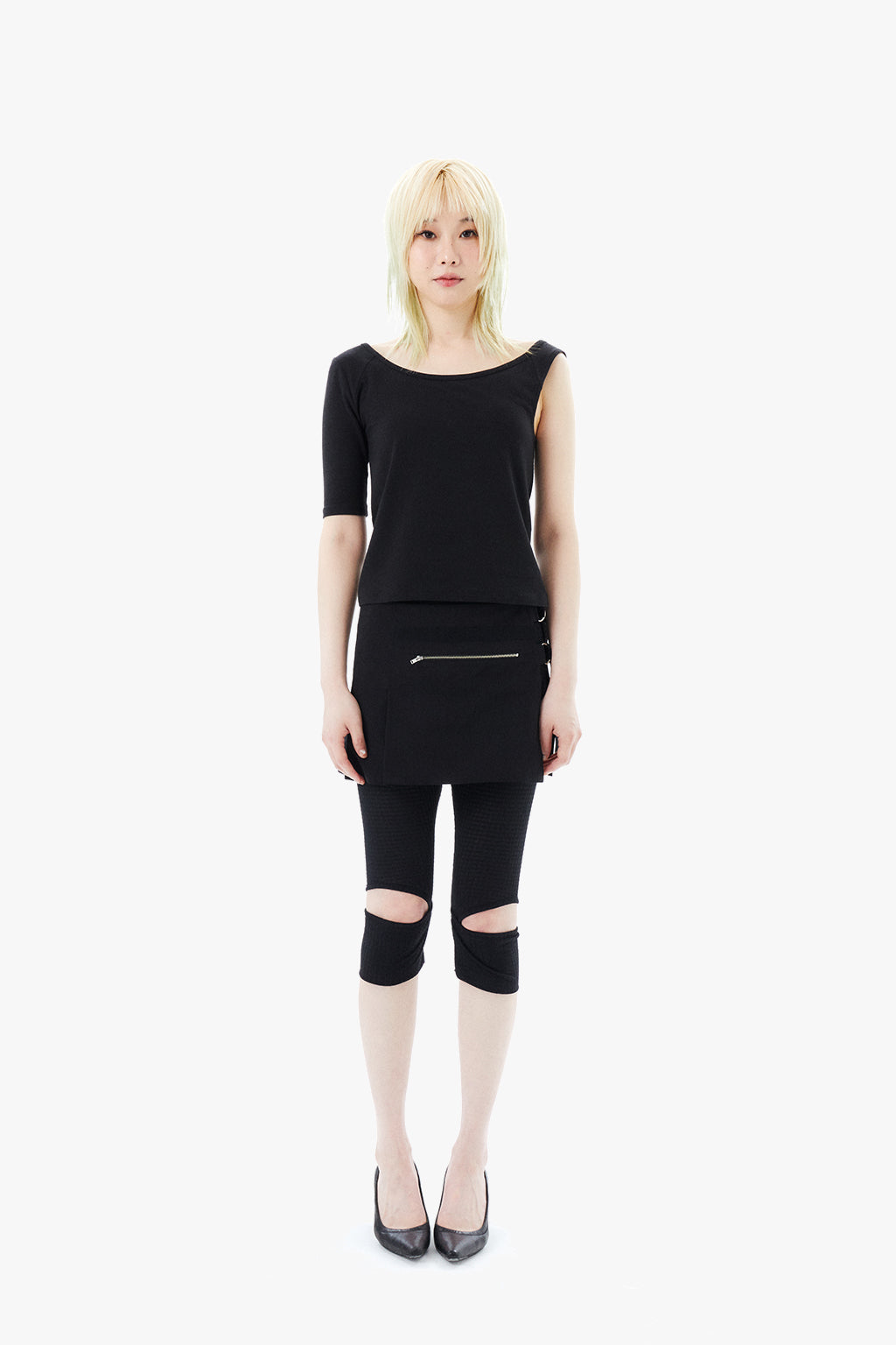 MICRO BUCKLE SKIRT / BLACK