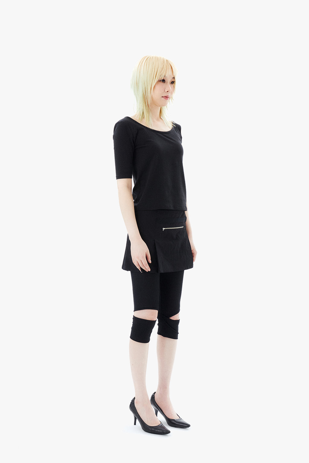MICRO BUCKLE SKIRT / BLACK