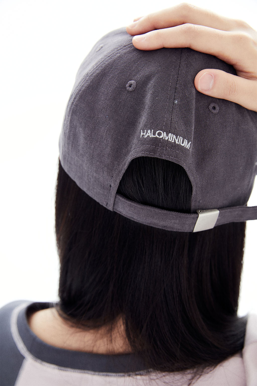 HALOMINIUM NOTE CAP / BROWN