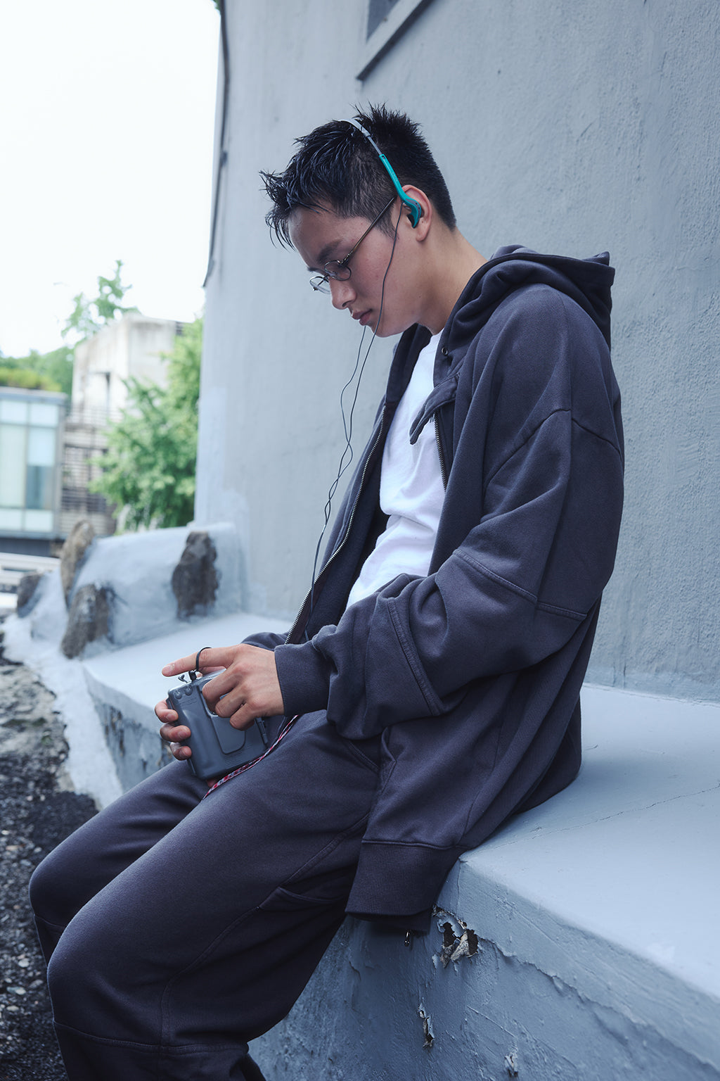 PIGMENT ROLL-UP PANTS / BROWN