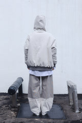 HOODED PUFFER JACKET / LIGHT KHAKI