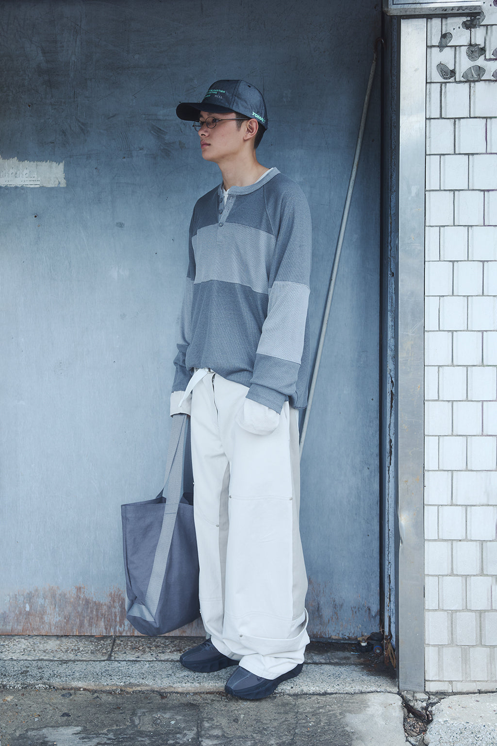 OVERSIZED HENLEY TEE / DARK GRAY