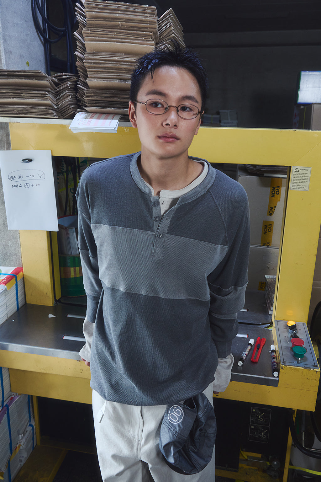 OVERSIZED HENLEY TEE / DARK GRAY