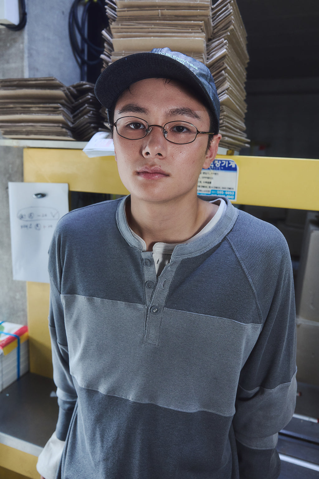 OVERSIZED HENLEY TEE / DARK GRAY