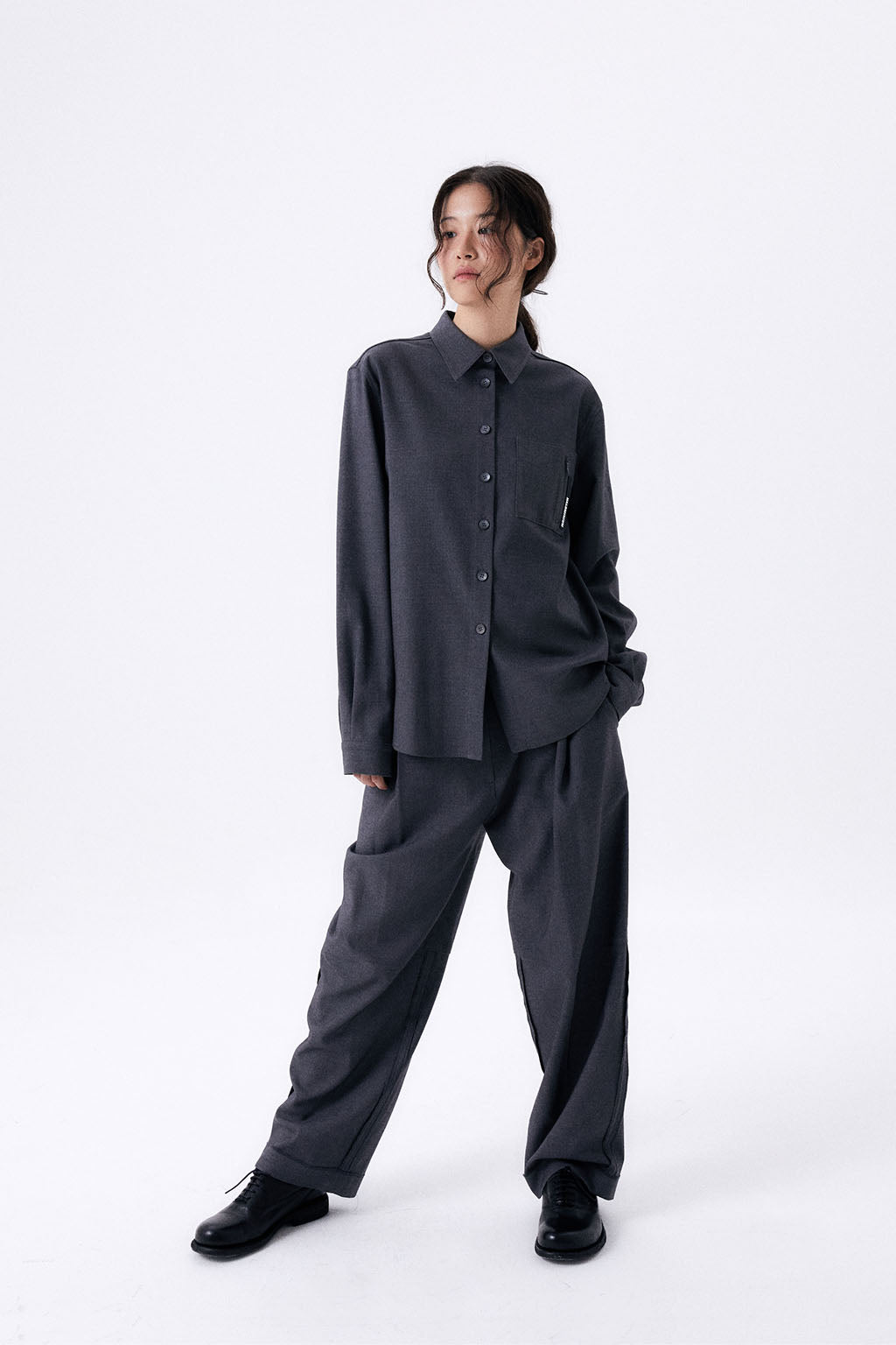 ONE TUCK WOOL PANTS / GRAY