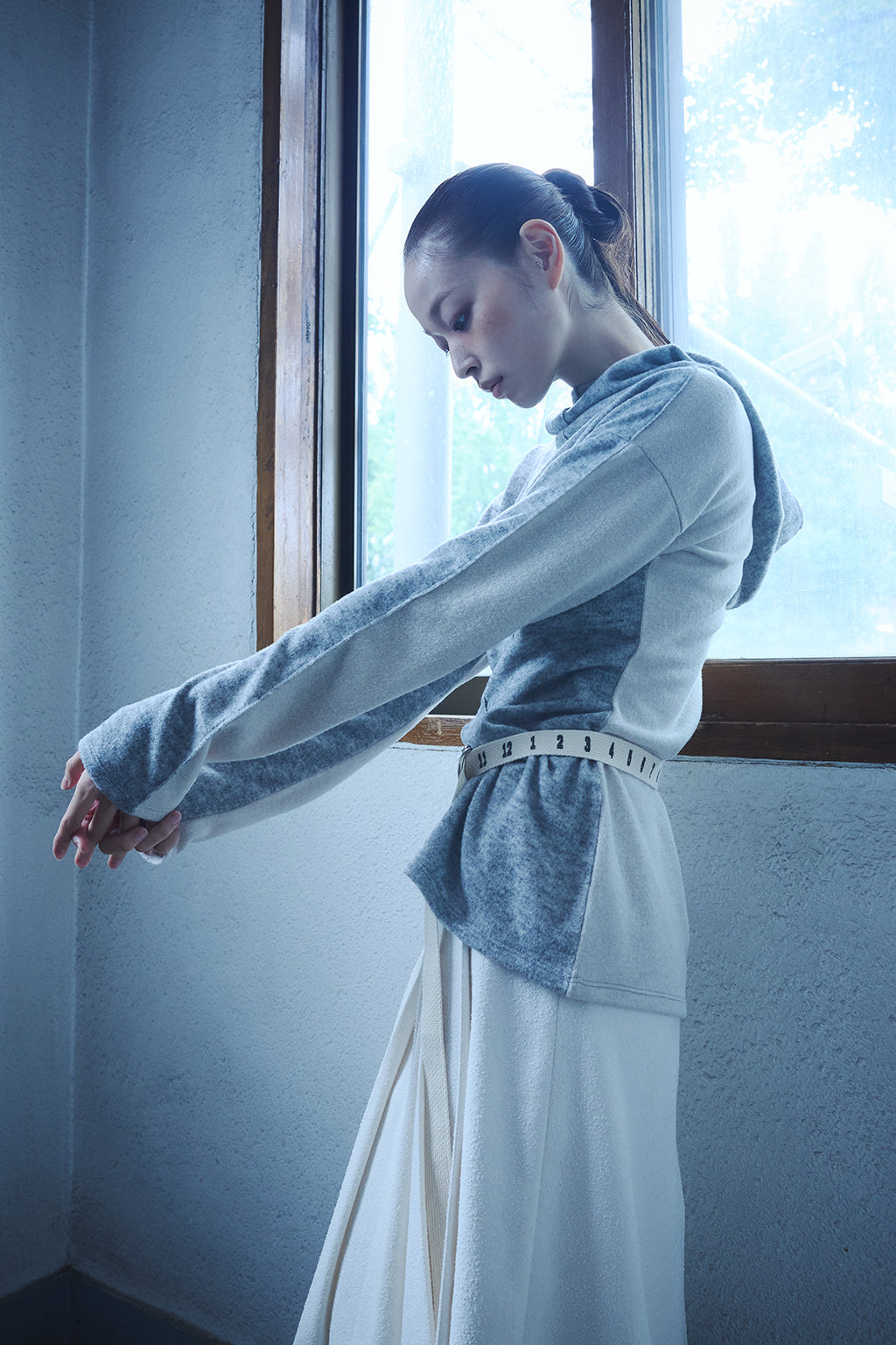 SIDE SLIT HOODIE / GRAY