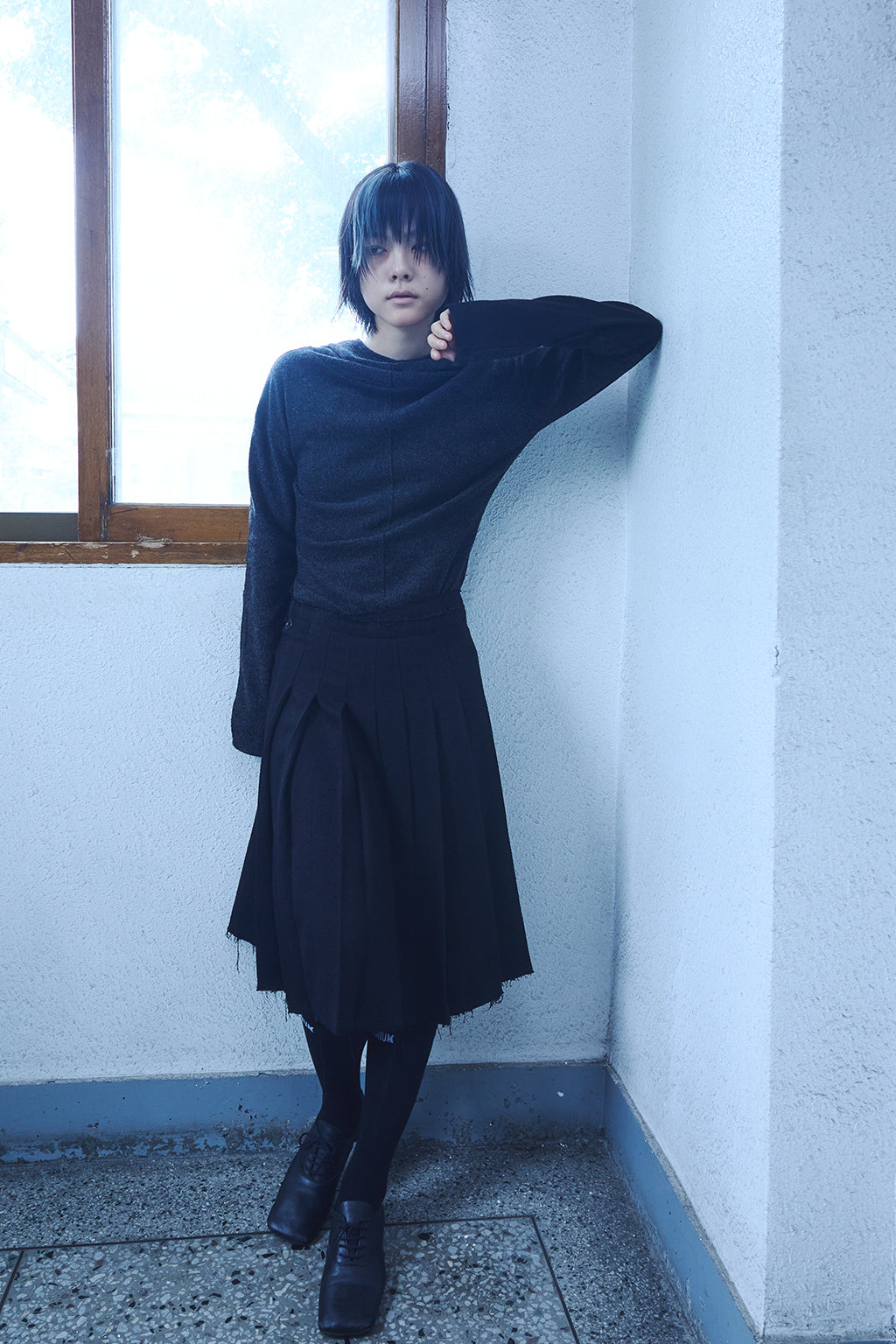 SIDE SLIT HOODIE / BLACK