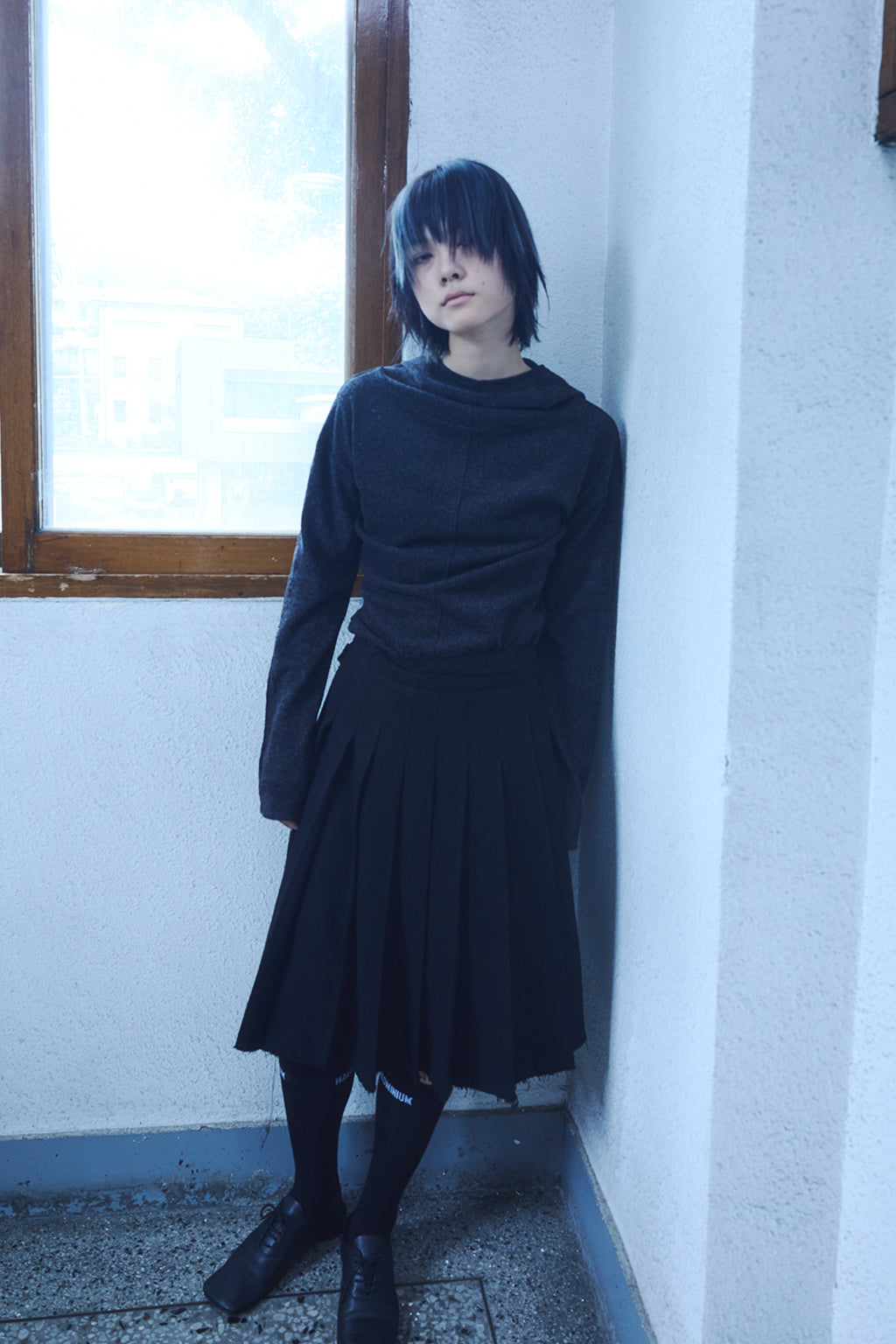 SIDE SLIT HOODIE / BLACK