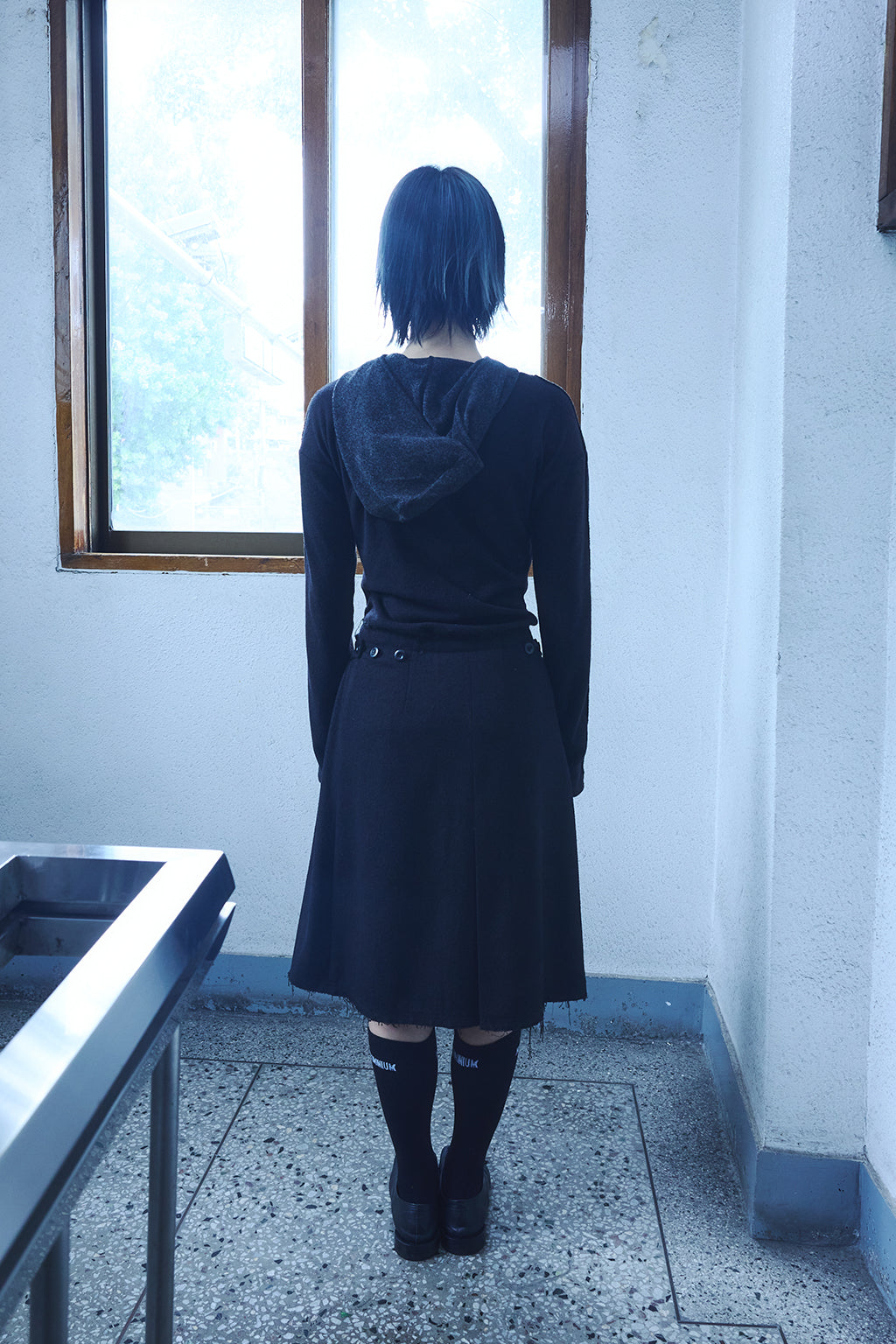 SIDE SLIT HOODIE / BLACK