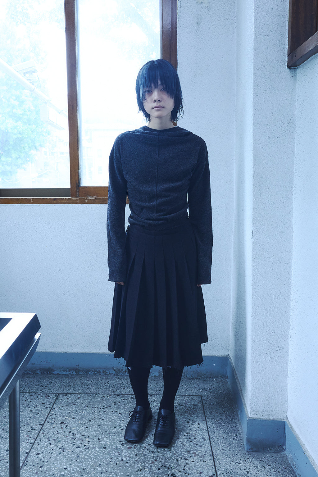 SIDE SLIT HOODIE / BLACK