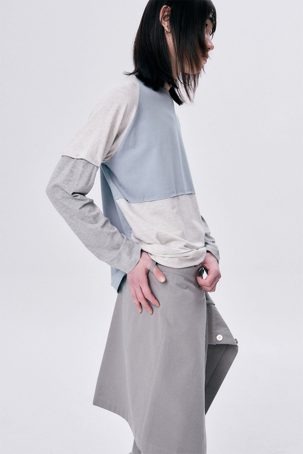 BUTTONS WRAP SKIRT / GRAY