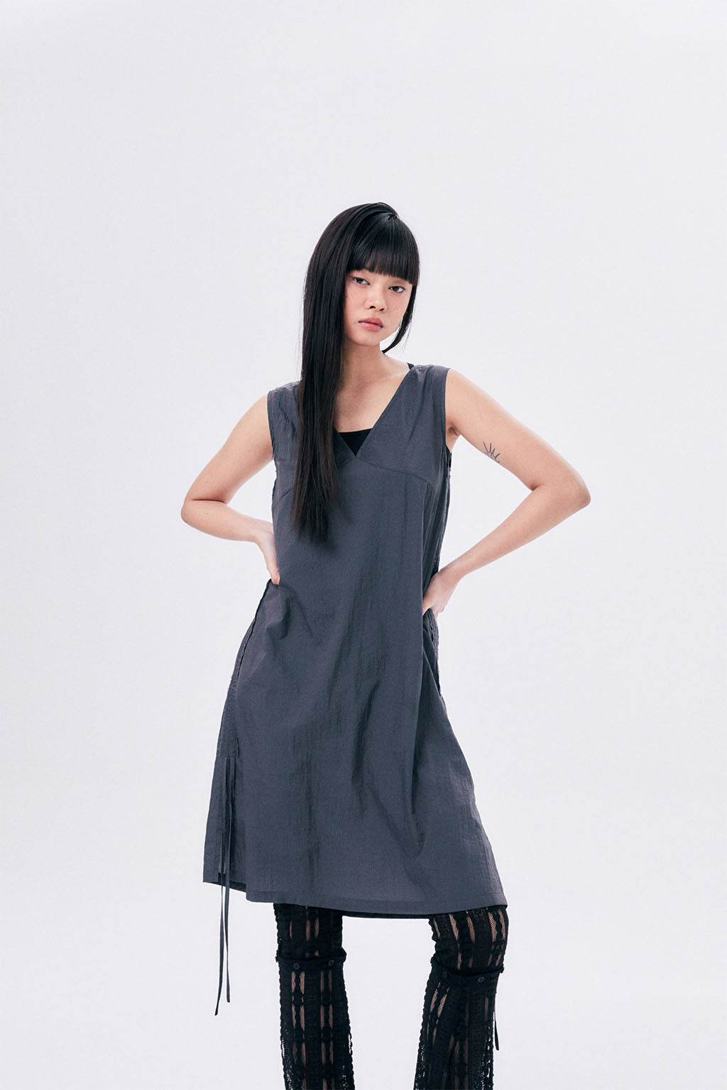 CHECK SHIRRED DRESS / ASH GRAY