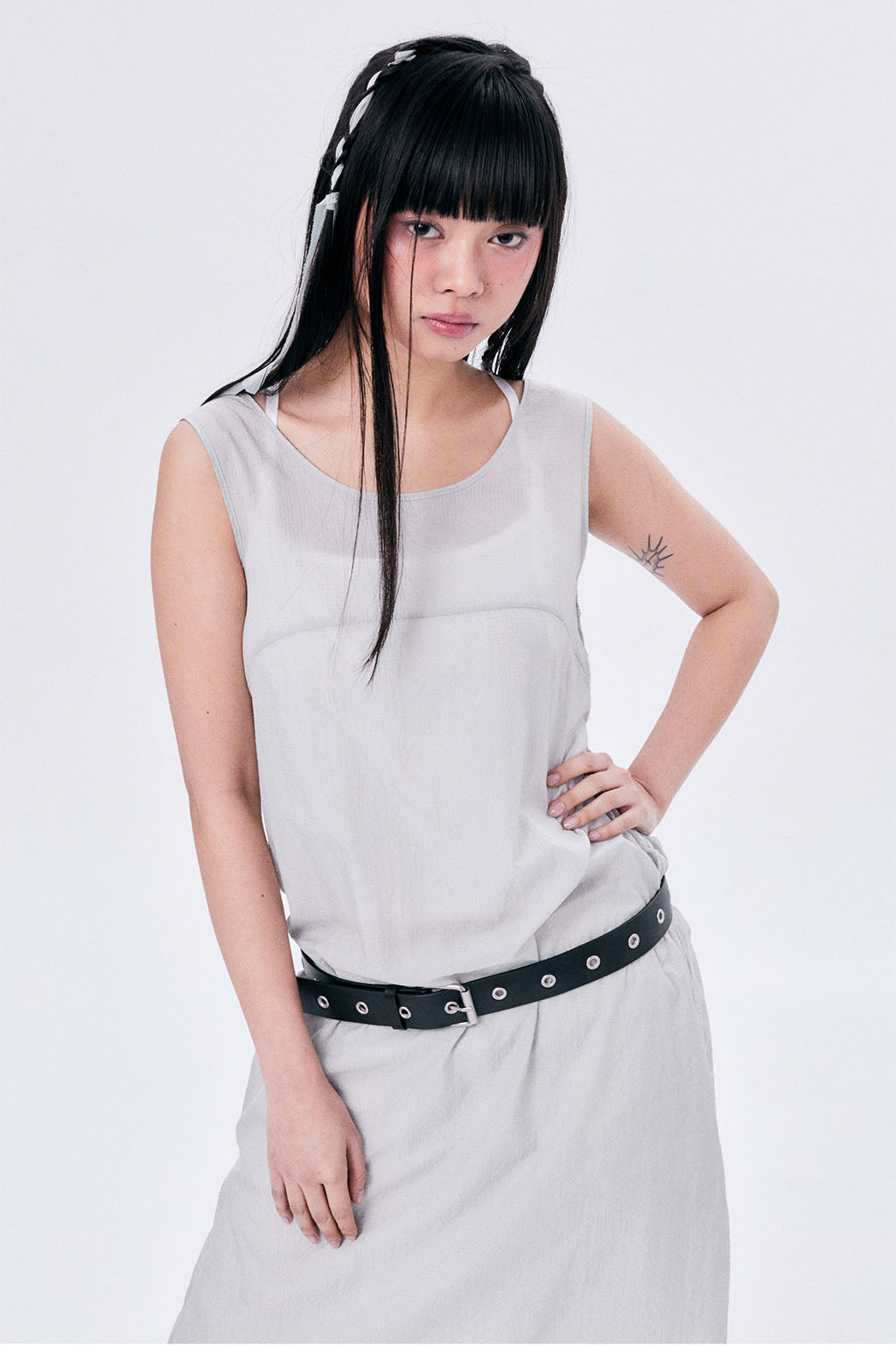 CHECK SHIRRED DRESS / LIGHT GRAY