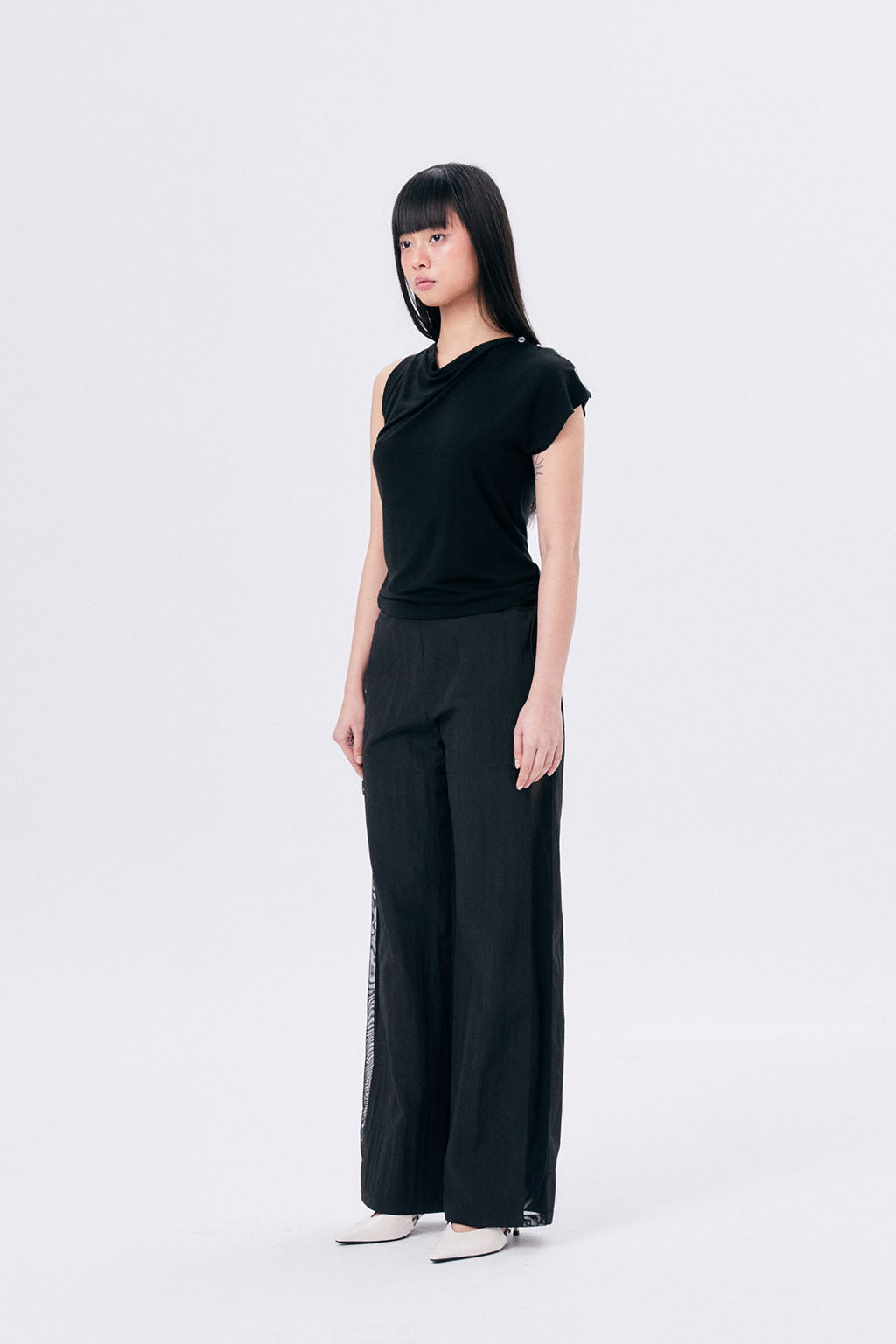 COWL SLEEVELESS 2 / BLACK